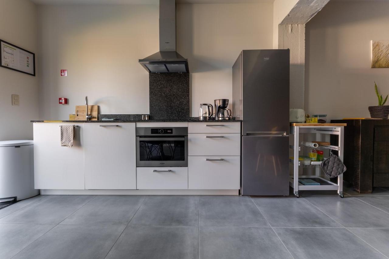 NeerpeltDe Hoog Velden 11アパートメント エクステリア 写真